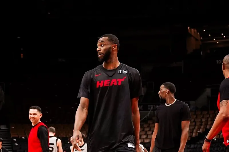 Heat troca Andrew Wiggins
