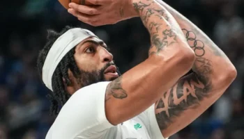 anthony davis jogar mavericks