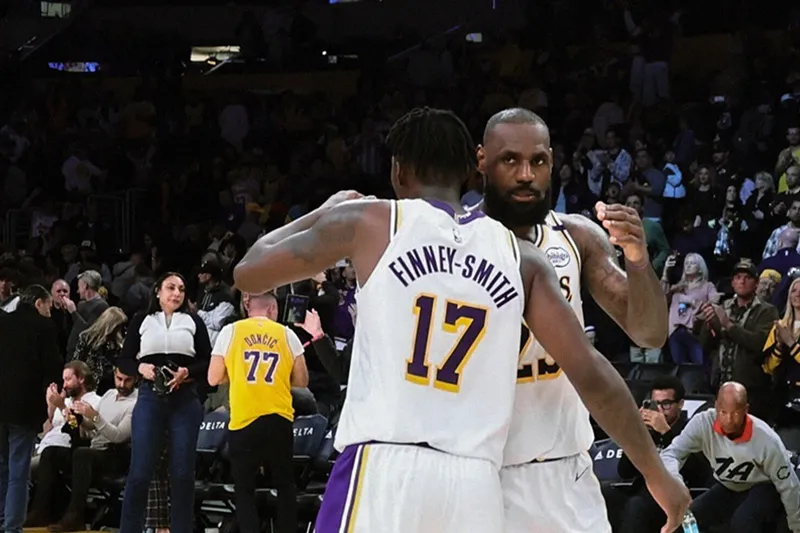 NBA Lakers desfalques Nets