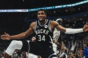bucks giannis antetokounmpo playoffs