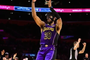 NBA Lakers elenco jogadores