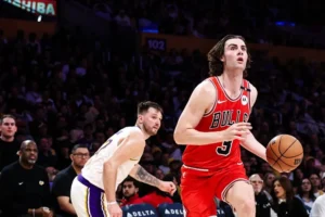 LeBron James Lakers Bulls