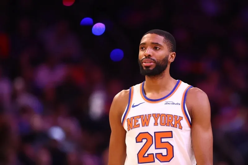 Mikal Bridges técnico Knicks
