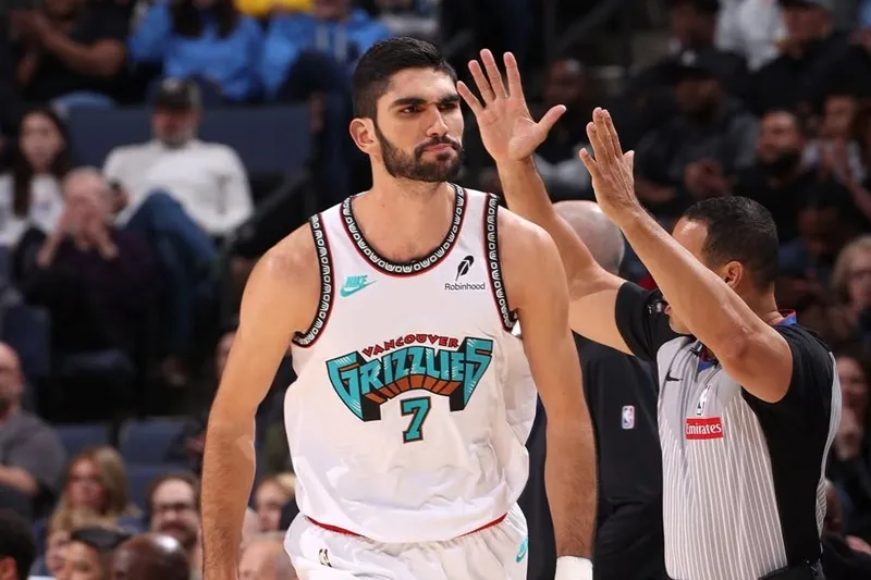 santi aldama jogos grizzlies