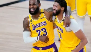 Anthony Davis LeBron James