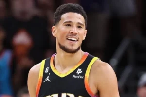 devin booker contrato suns