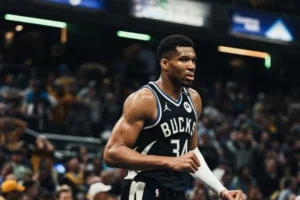 Bucks playoffs NBA contrato