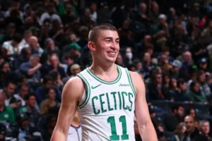 payton pritchard reserva nba