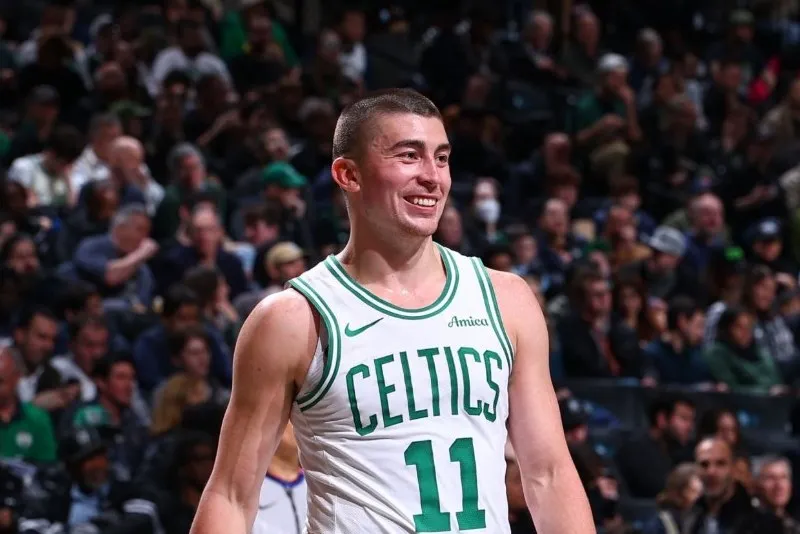 payton pritchard reserva nba