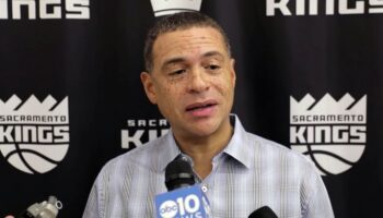 Play-in NBA Kings GM