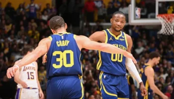 Stephen Curry Jonathan Kuminga