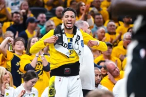 NBA Bucks Tyrese Haliburton