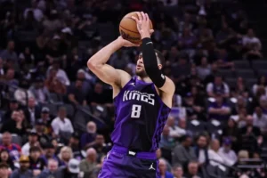 gm kings zach lavine