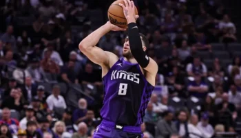gm kings zach lavine