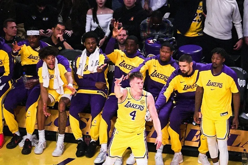NBA jogador Lakers prêmio