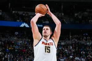 Lakers troca Nikola Jokic