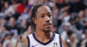kings troca demar derozan