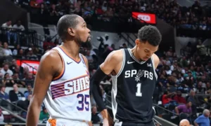 Spurs troca Kevin Durant