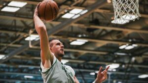 kristaps porzingis técnico celtics