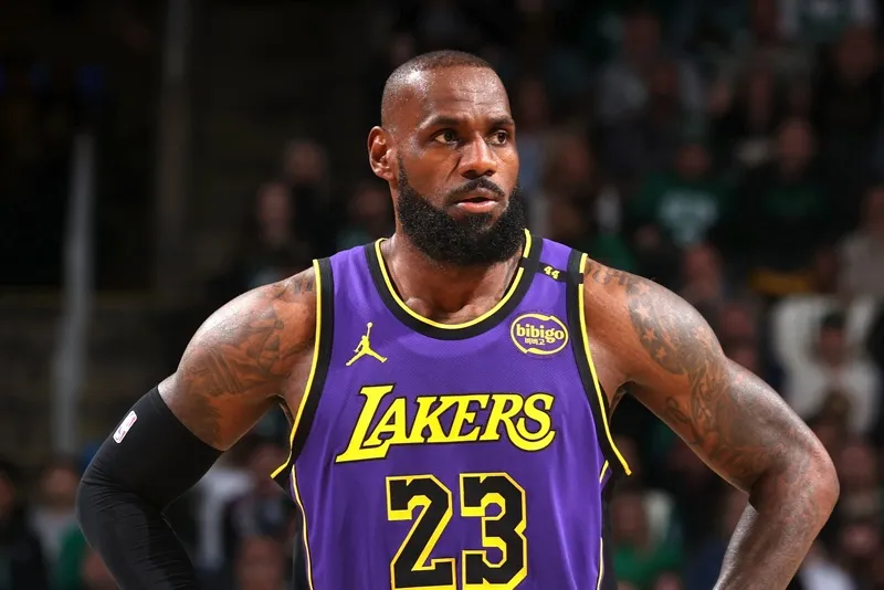 NBA Lakers LeBron James