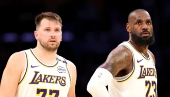 Lakers troca jogador Hawks