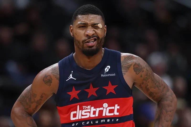 troca Marcus Smart Grizzlies