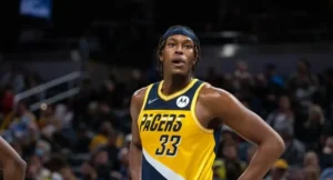 Lakers troca Myles Turner