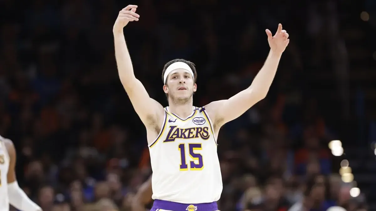 Austin Reaves trocas Lakers