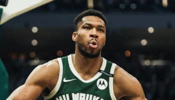 Giannis Antetokounmpo troca Raptors