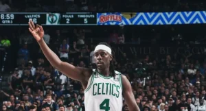 Celtics troca Jrue Holiday