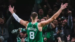 Hawks troca Kristaps Porzingis