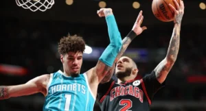 Cavaliers troca Lonzo Ball