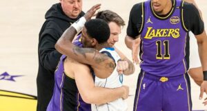 NBA troca Lakers Mavericks