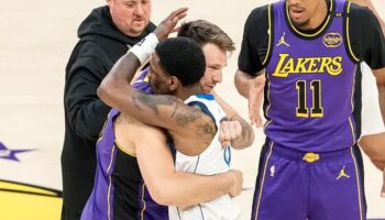 NBA troca Lakers Mavericks