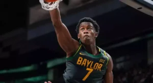 76ers Spurs troca Draft