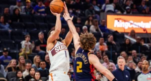 Suns Warriors troca jogadores