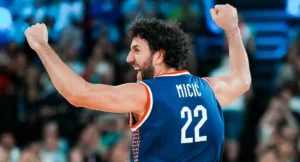 Bucks MVP euroliga contrato