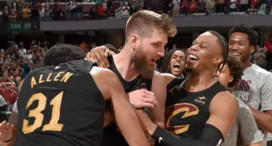 rockets troca jogador cavaliers