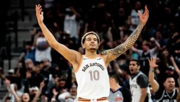Jeremy Sochan troca Spurs