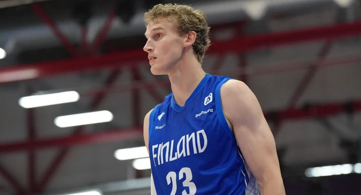 Lauri Markkanen Domina E Finl ndia Bate Pol nia Jumper Brasil
