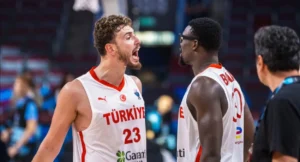 Alperen Sengun Turquia Polônia