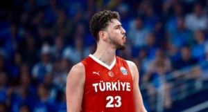 Alperen Sengun pivôs NBA