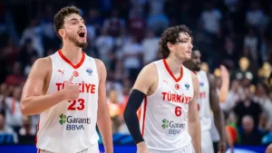 Alperen Sengun Nikola Jokic