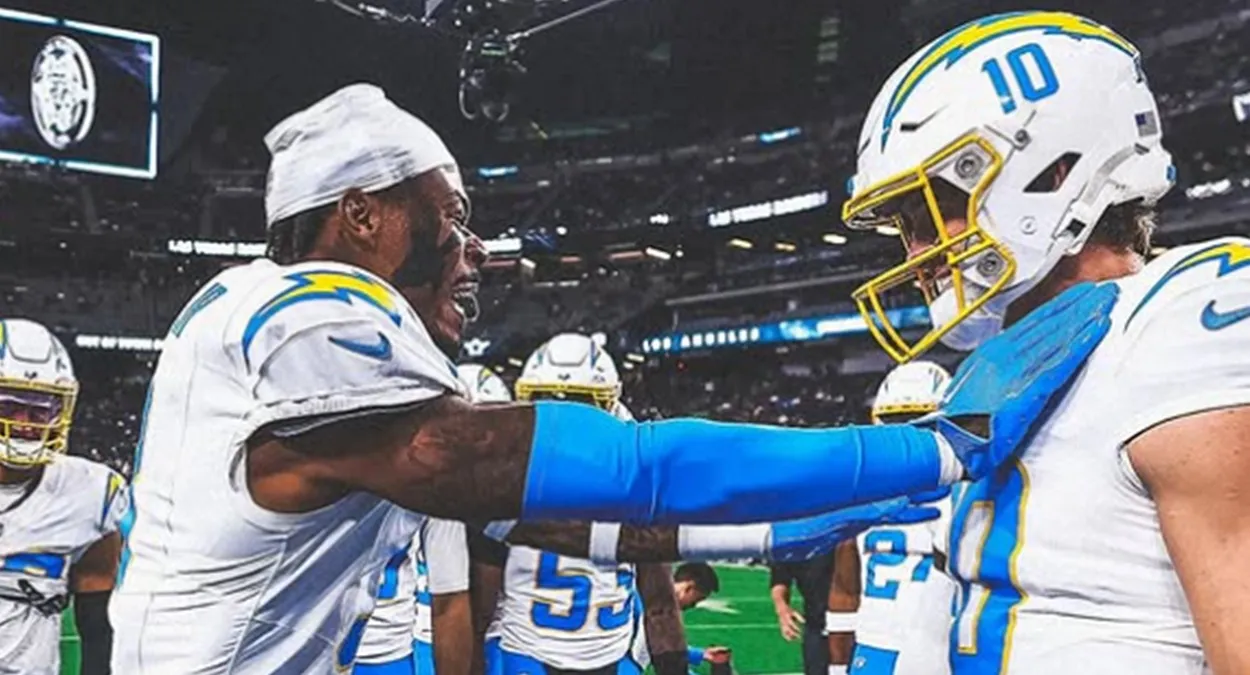 Justin Herbert Chargers Raiders