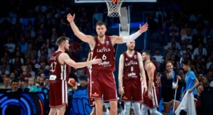 Kristaps Porzingis Letônia EuroBasket