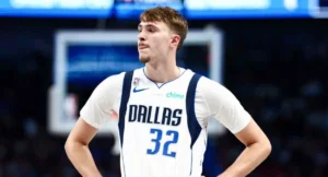 Cooper Flagg jogador mavericks