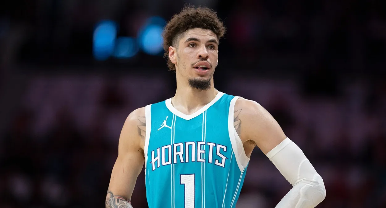 LaMelo Ball Hornets Mavericks