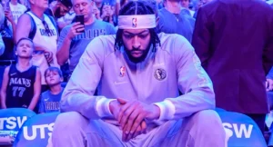 NBA troca Anthony Davis