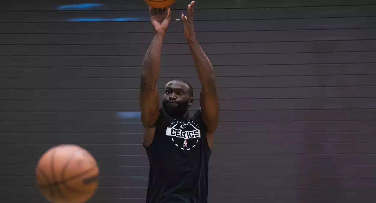 celtics jogadores jaylen brown
