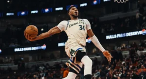 NBA Giannis Antetokounmpo Bucks